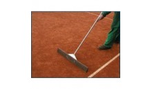 Hrablo na tenisov&eacute; kurty dřevěn&eacute;