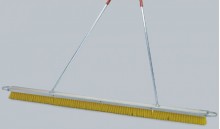 Ko&scaron;tě SPECI&Aacute;L na uměl&yacute; tr&aacute;vn&iacute;k vysyp&aacute;van&yacute; p&iacute;skem