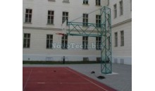 Konstrukce basketbalov&aacute; - kovov&aacute;, př&iacute;hradov&aacute;